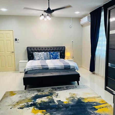 Nazirin Homestay No 27 Tmn Desa Manjung Lumut Exterior foto